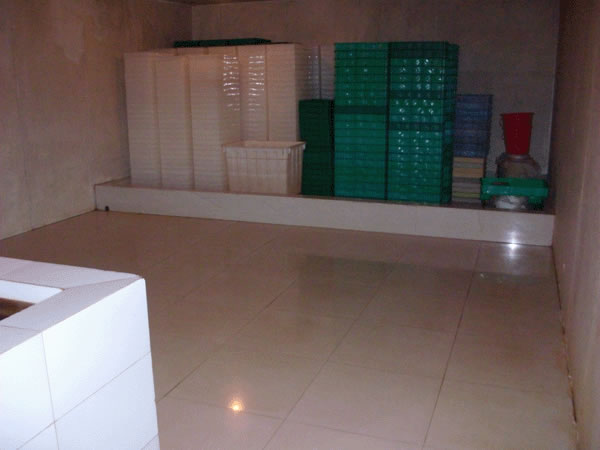 暫養(yǎng)庫(kù)內(nèi)部